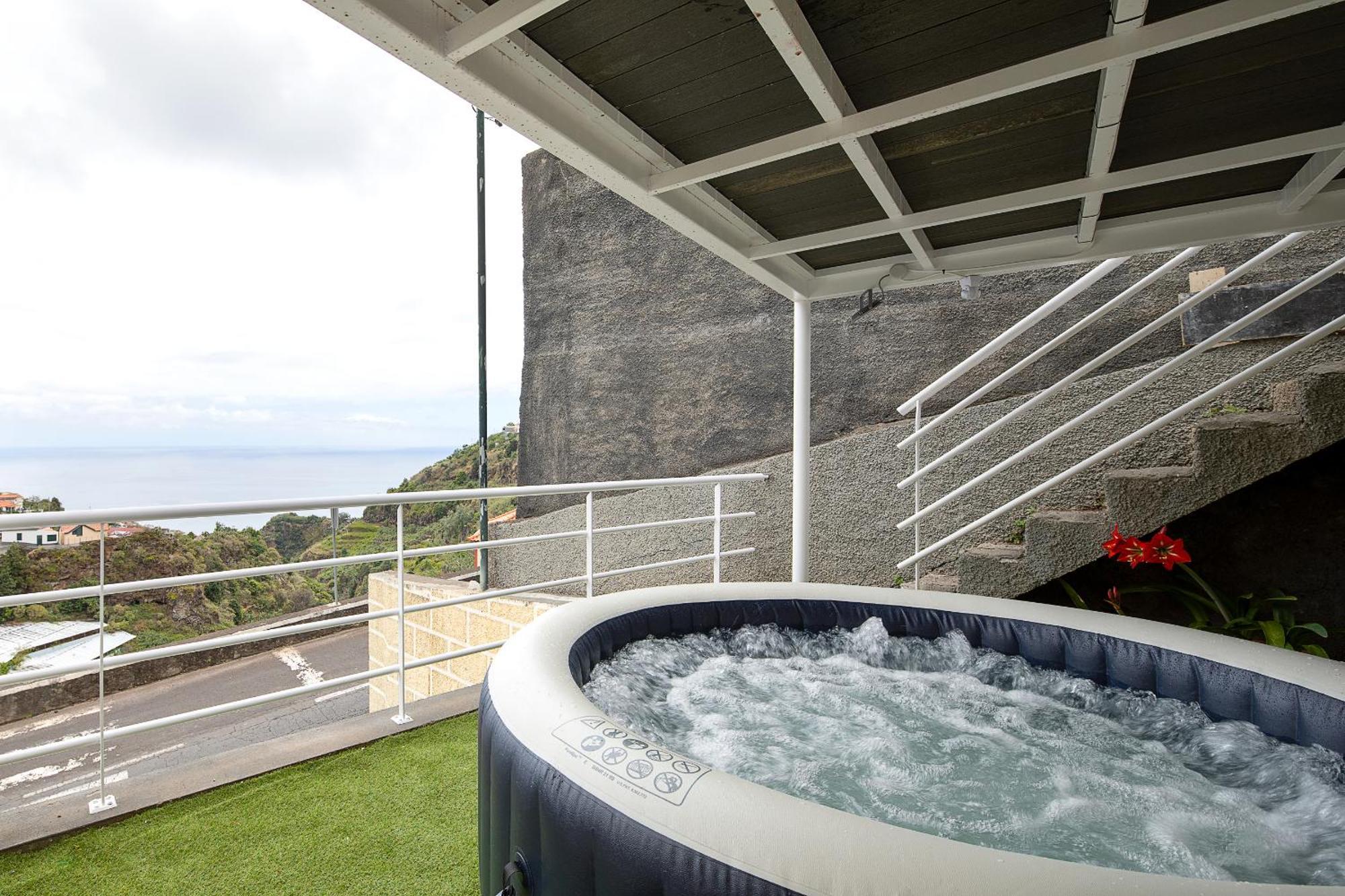 Up The Hill, Conforto E Bem Estar Villa Ponta do Sol  Exterior photo